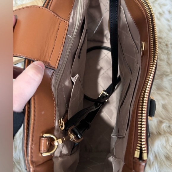 NWOT MICHAEL KORS TOTE - Picture 5 of 7